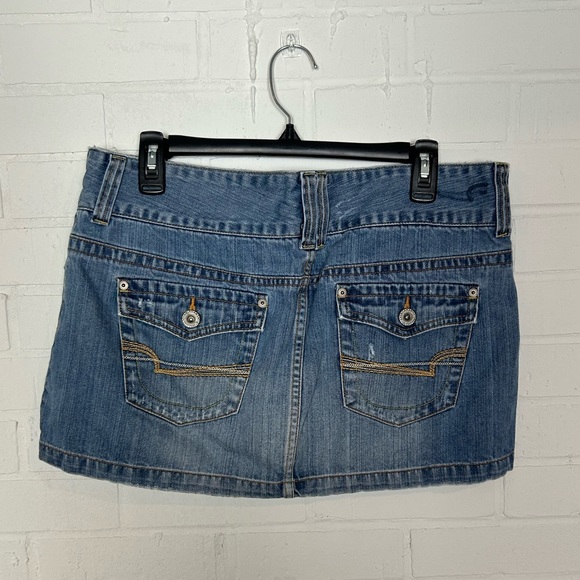 American Eagle Distressed Jean Mini Skirt - Picture 4 of 5